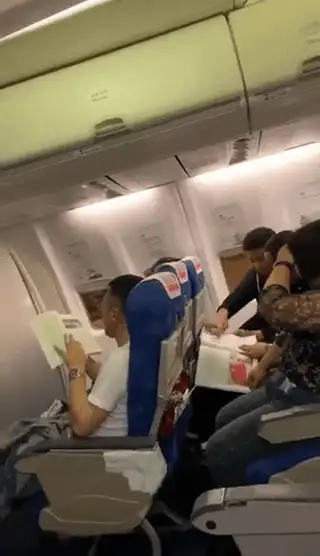 181402cj8shgljh2ls56gq.gif