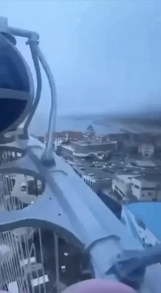 181412ngyyg0ualh9m33zs.gif